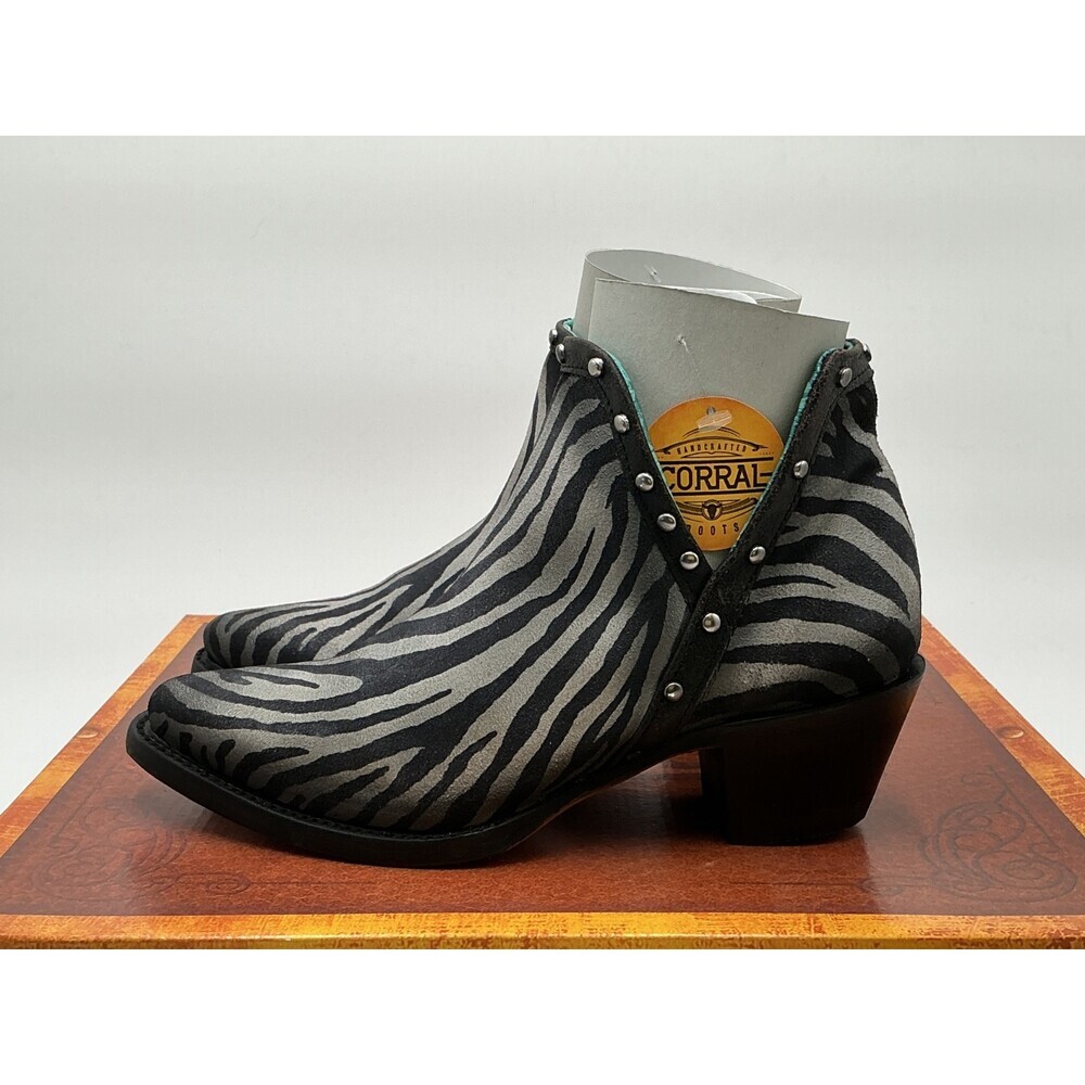 Corral Boots Womens 5.5 Gray Zebra Print Studded Block Heel Ankle Bootie ebay250 - Picture 3 of 6